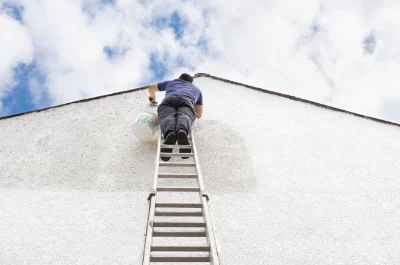 Peinture extérieure au Titre — façades et ravalement